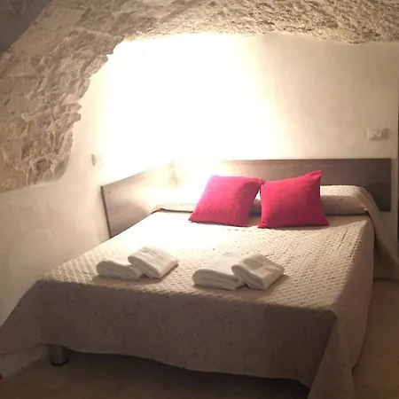 La Grotta Di Gio * Ostuni